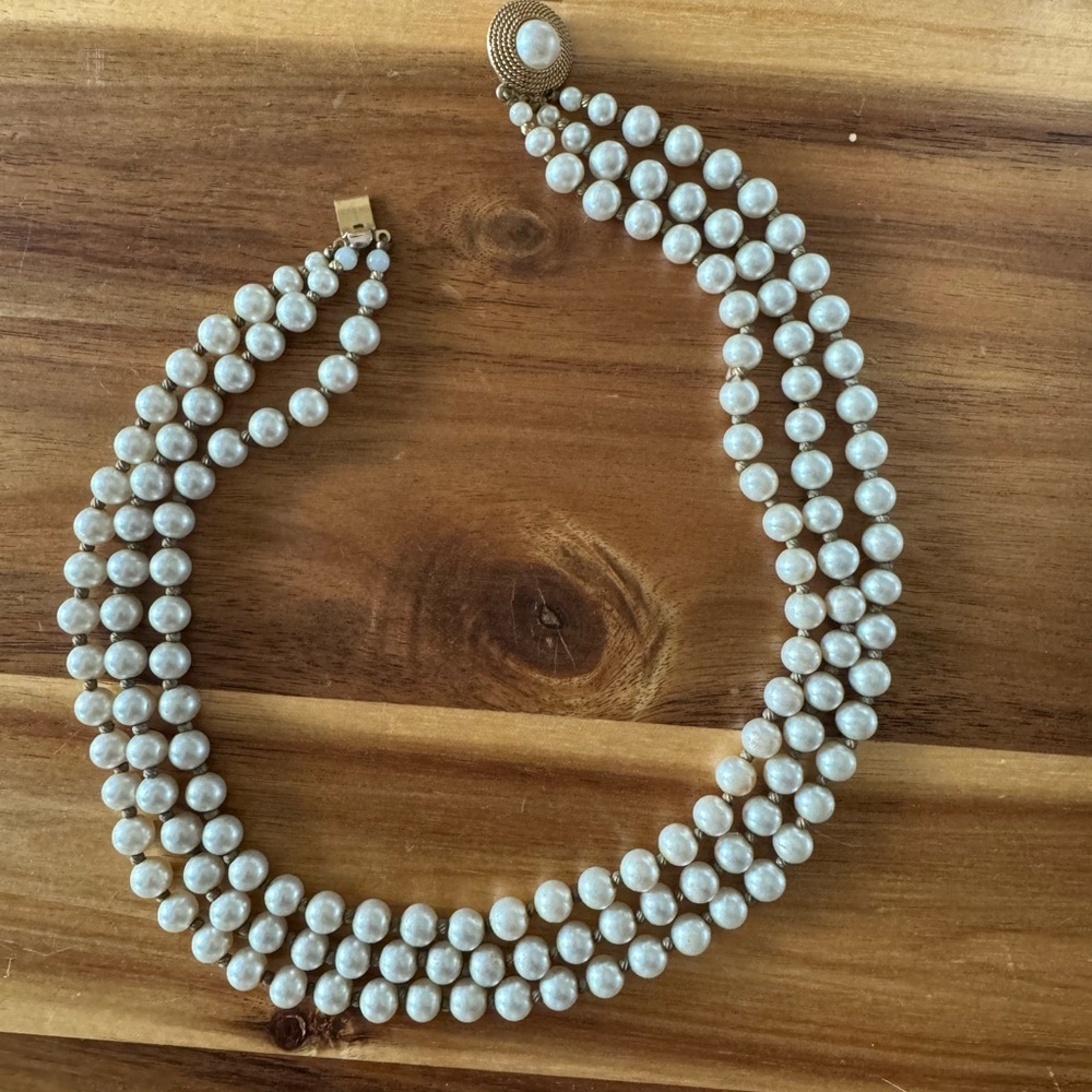 Vintage 3 strand Pearl Necklace